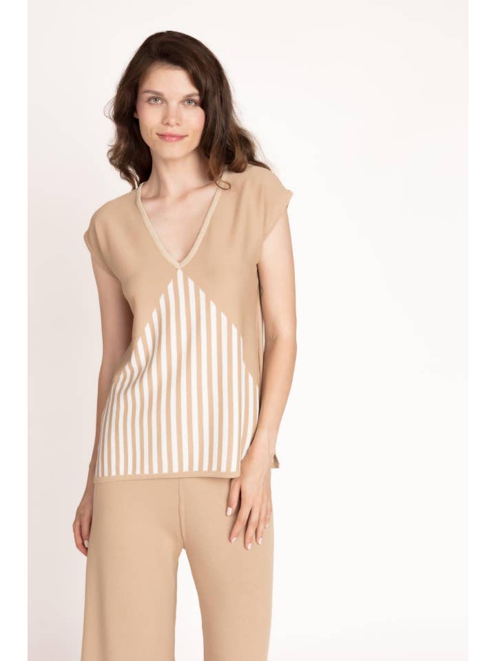 CMS Love – wholesale Stickad topp - Dam – RIBBAD STICKAD TOPP MED RANDER B2B