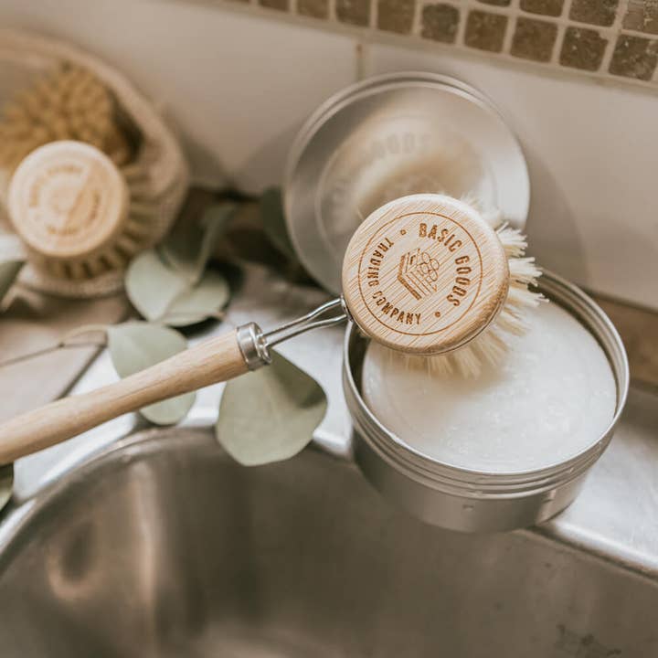 Net Zero Co. - Wholesale Cleaning Brush - Bamboo Dishwashing Brush with Handle