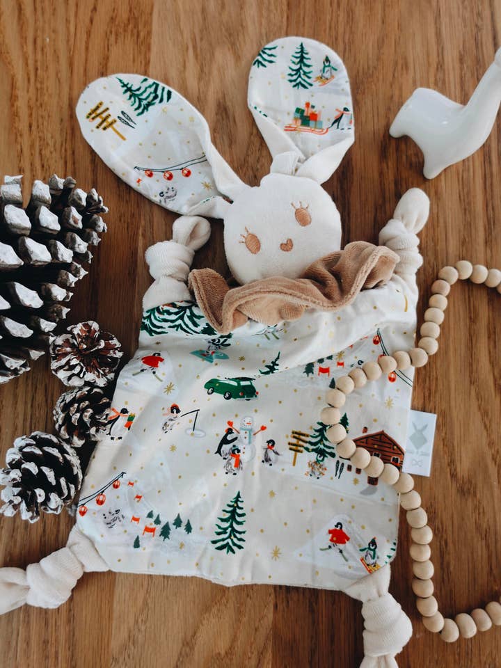 PROTOTYPE - Doudou Velours Chouchou - Penguin Village pour la vente par Louis & Jules Stambouli Conseil