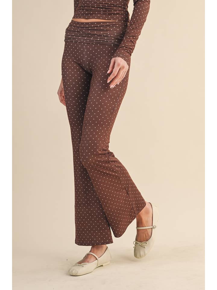 KIMBERLY C – Großhandel Sport-/Lounge-Leggings – Damen – Polka-Dot-Print Weiche Strickjersey-Faltbund-Schlaghose9