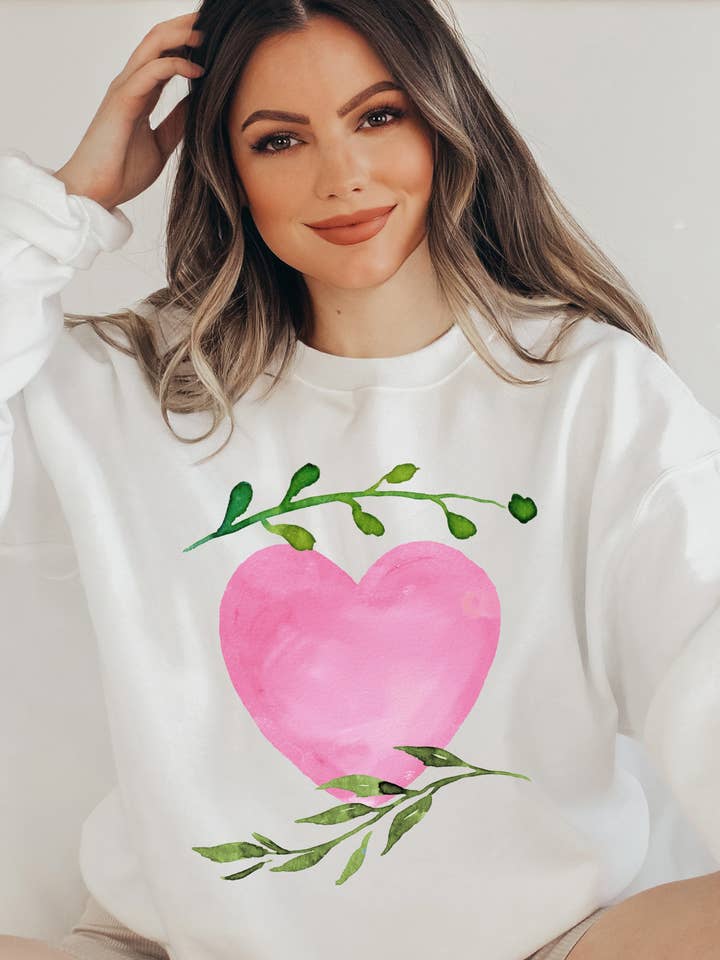 Pull à motif Heart Vines - Blanc | Aesthetic Collection pour la vente par KOKO + FOX WHOLESALE
