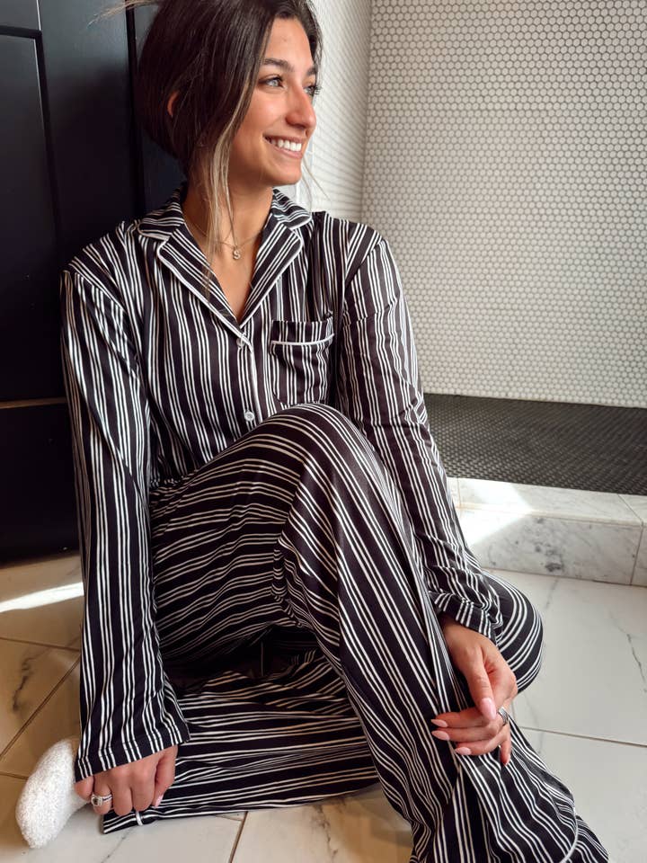 KENZKUSTOMZ - Wholesale Sleepwear Set - Women's - Black Stripe Pajama Set