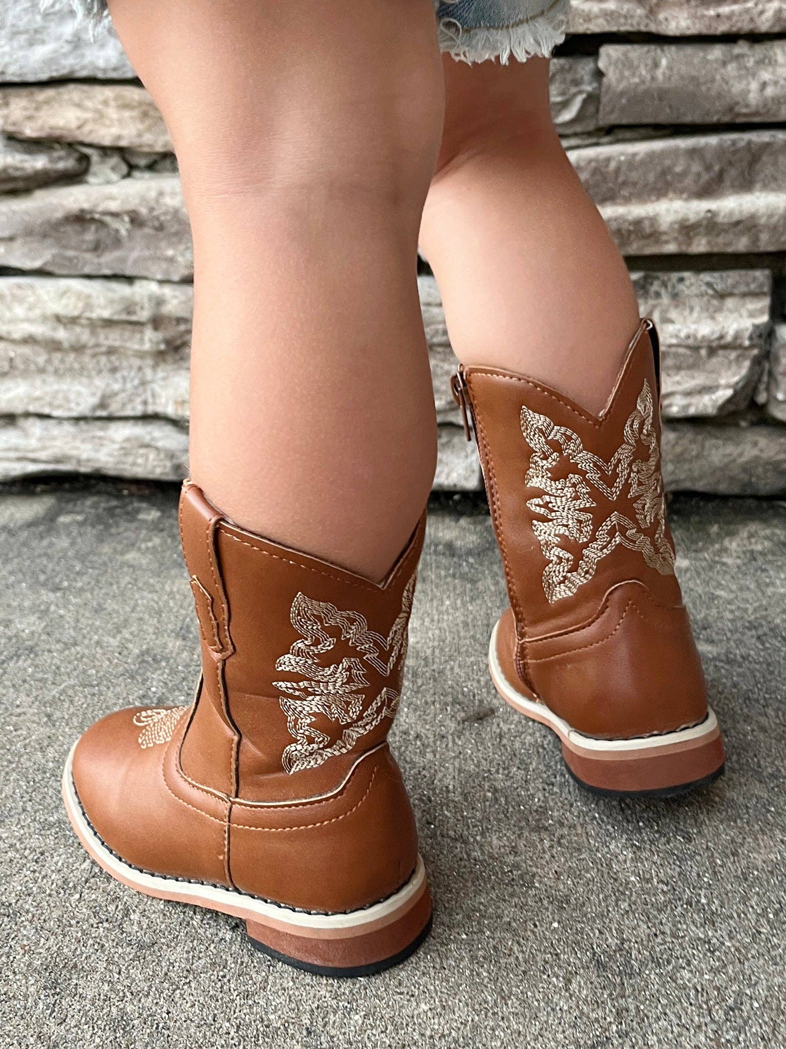 Marie Nicole Clothing - Wholesale Boots - Kids - Kids' Unisex Brown Cowboy Boots7