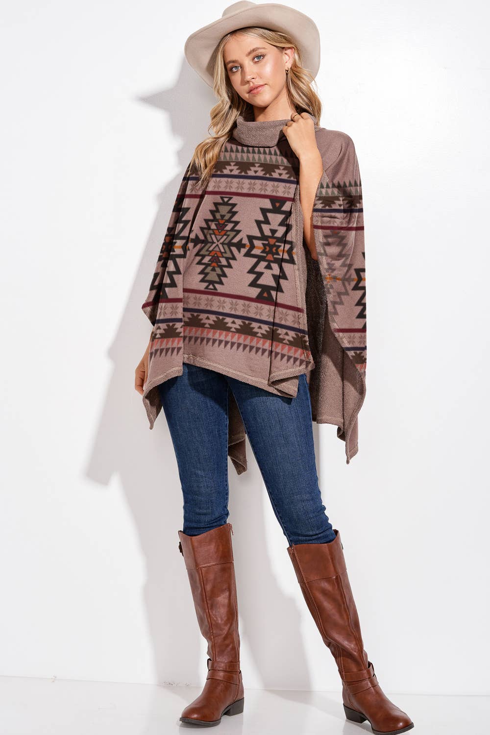 Phil Love – Großhandel Poncho – Damen – T773S2037 - Lässiger aztekischer Poncho mit Rollkragen1