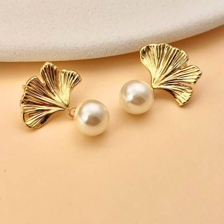 COSMOS - Wholesale Stud/Post Earrings - Ginkgo golden leaf earrings with natural pearl1