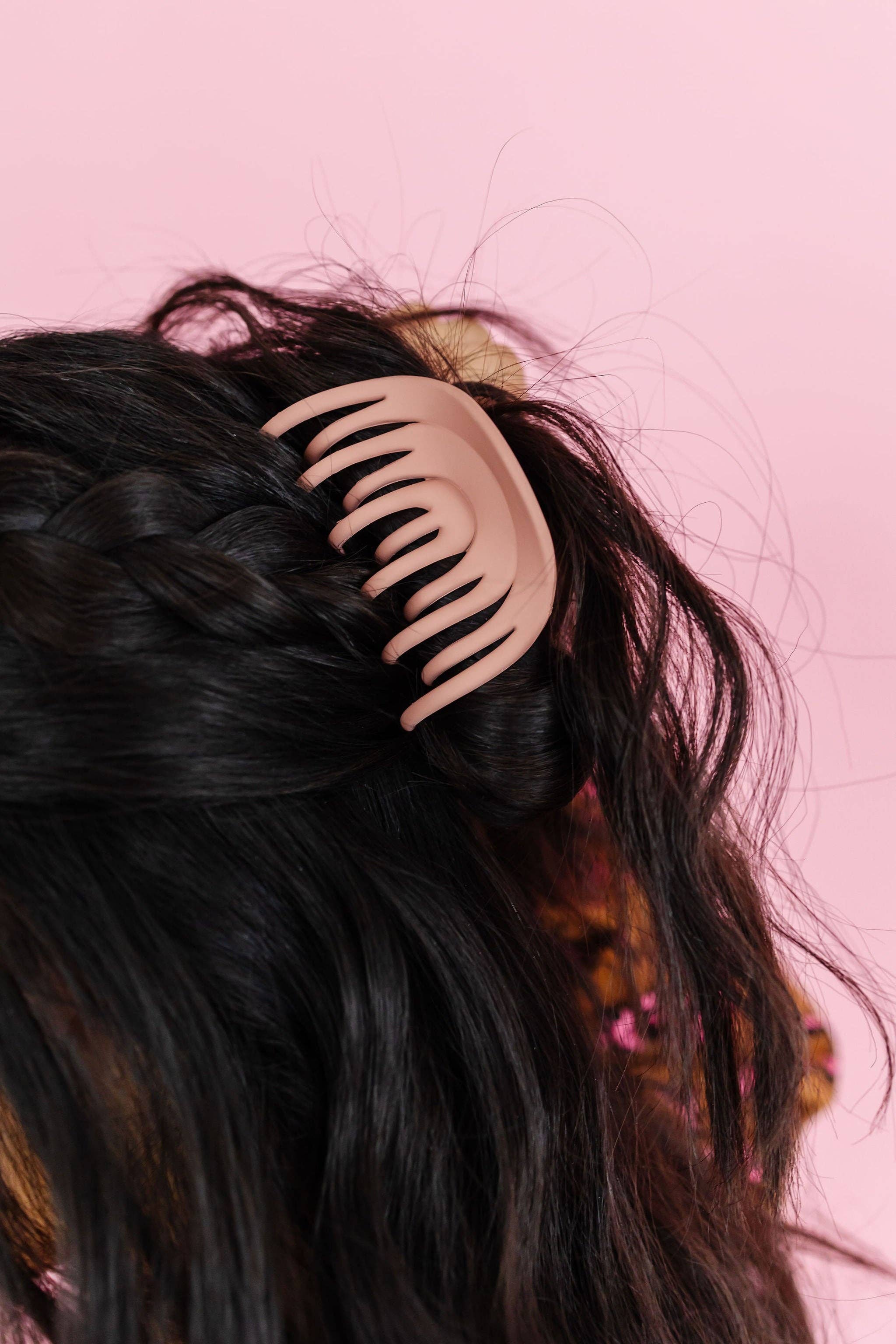 Shop Andi - Wholesale Hair Clip - Women's - Rainbow Claw Clip5