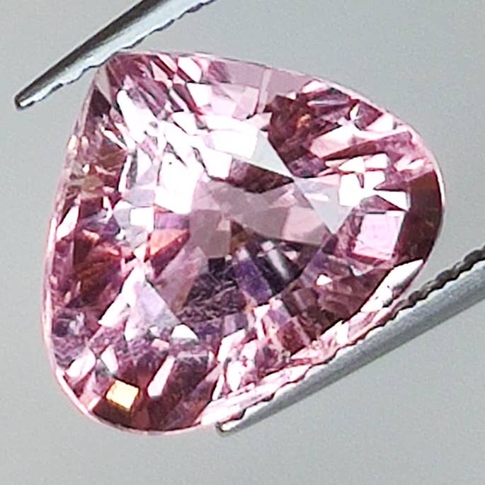 3.17ct Tamanho da pera Rubelite Turmalina 10.5x9.0mm por atacado de Naturjoya