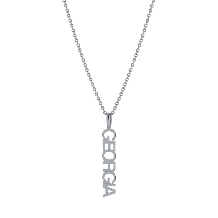 Collier avec plaque signalétique latérale en argent sterling pour la vente par Athra NJ, INC.