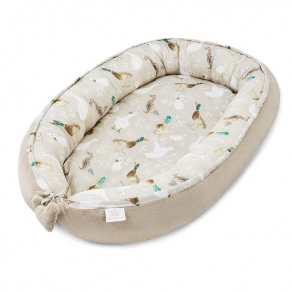 Bamboe babynest Premium - Eendjes - beige voor wholesale door MAYLILY