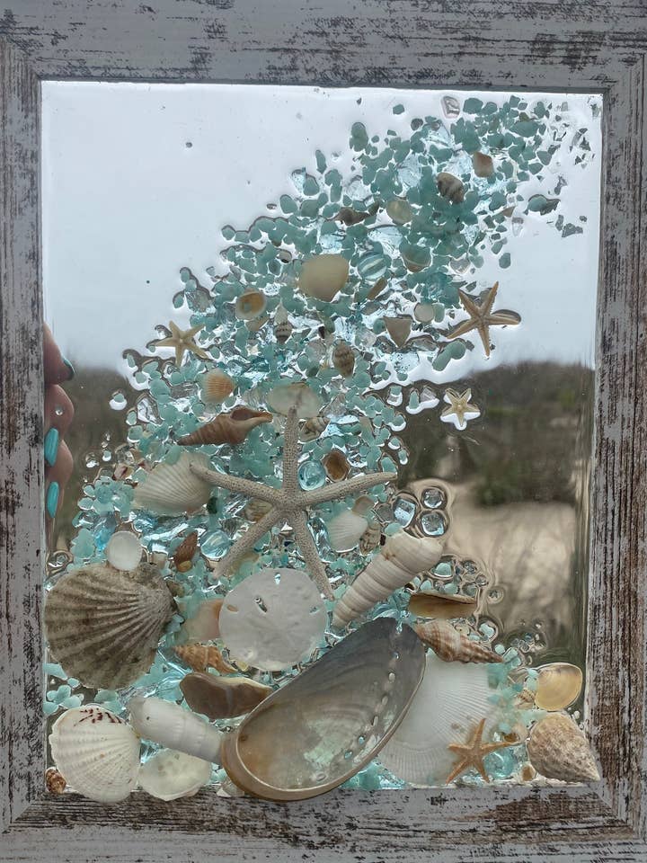 Kystnær BØLGE aqua knust glas sæt i harpiks for engroshandel hos Sea Dreams Coastal Art