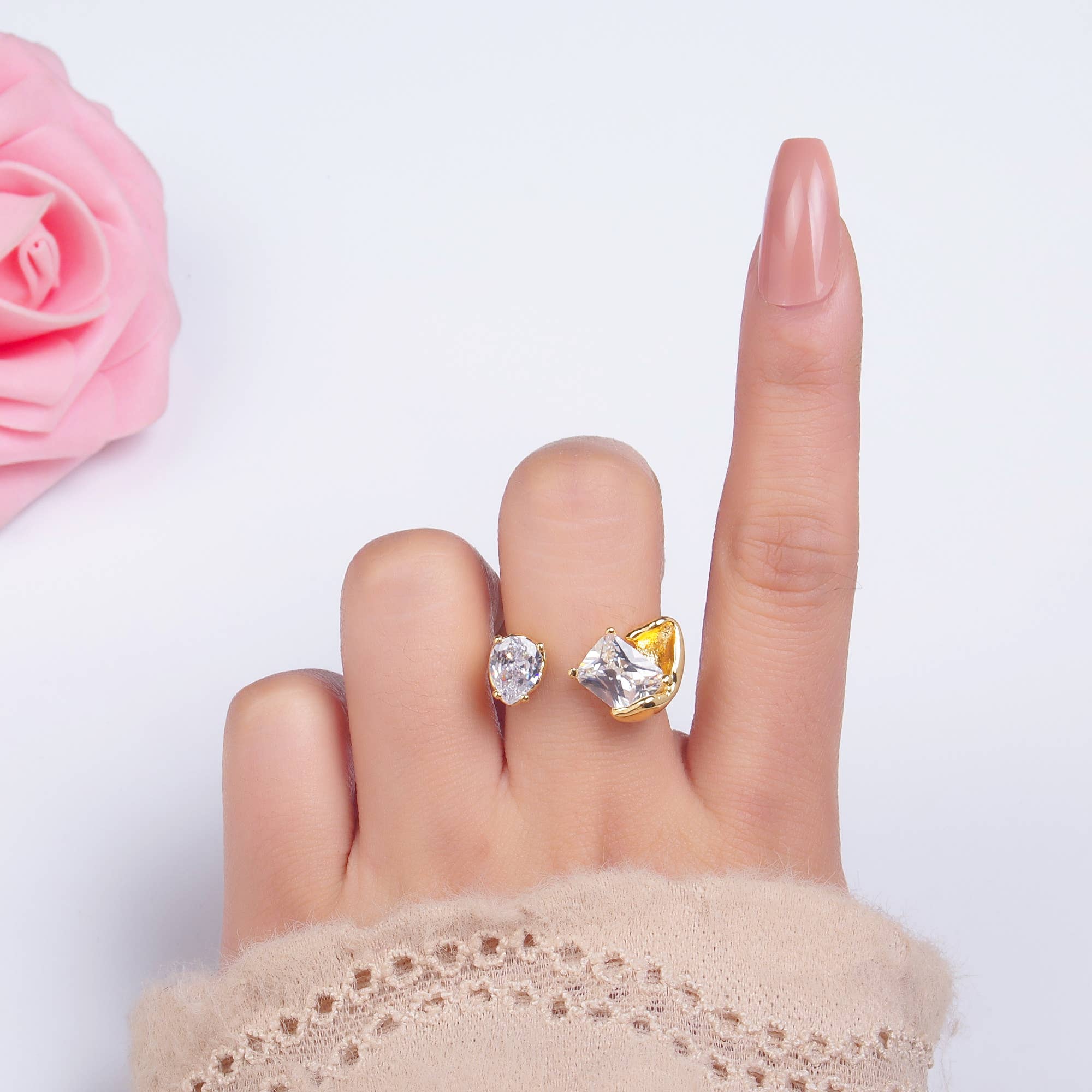 Goud Open gouden ring met meerdere vormen CZ-steen verstelbaar voor groothandel op Faire3