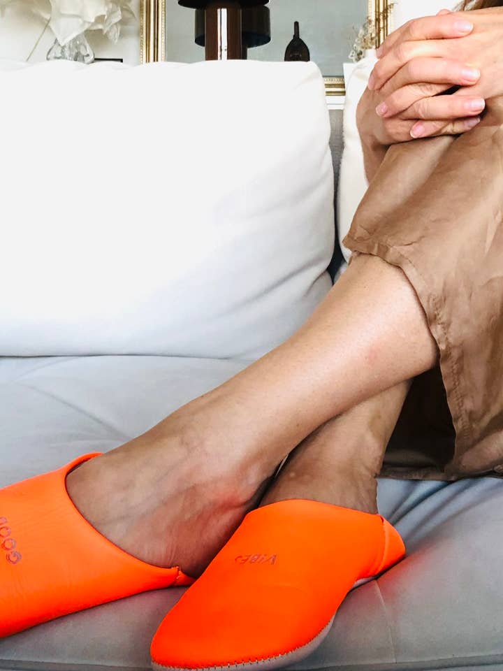 POPPY læder tøffel for engroshandel hos le toit de la lune