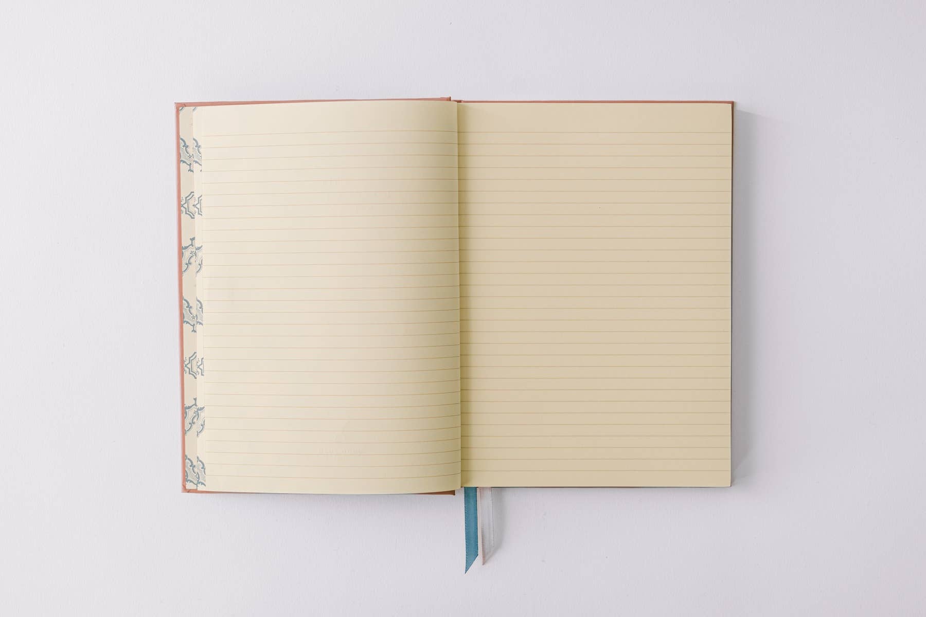 Good Juju Ink – Großhandel Notizbücher – Le Cahier Floral Shield Hardcover-Notizbuch5