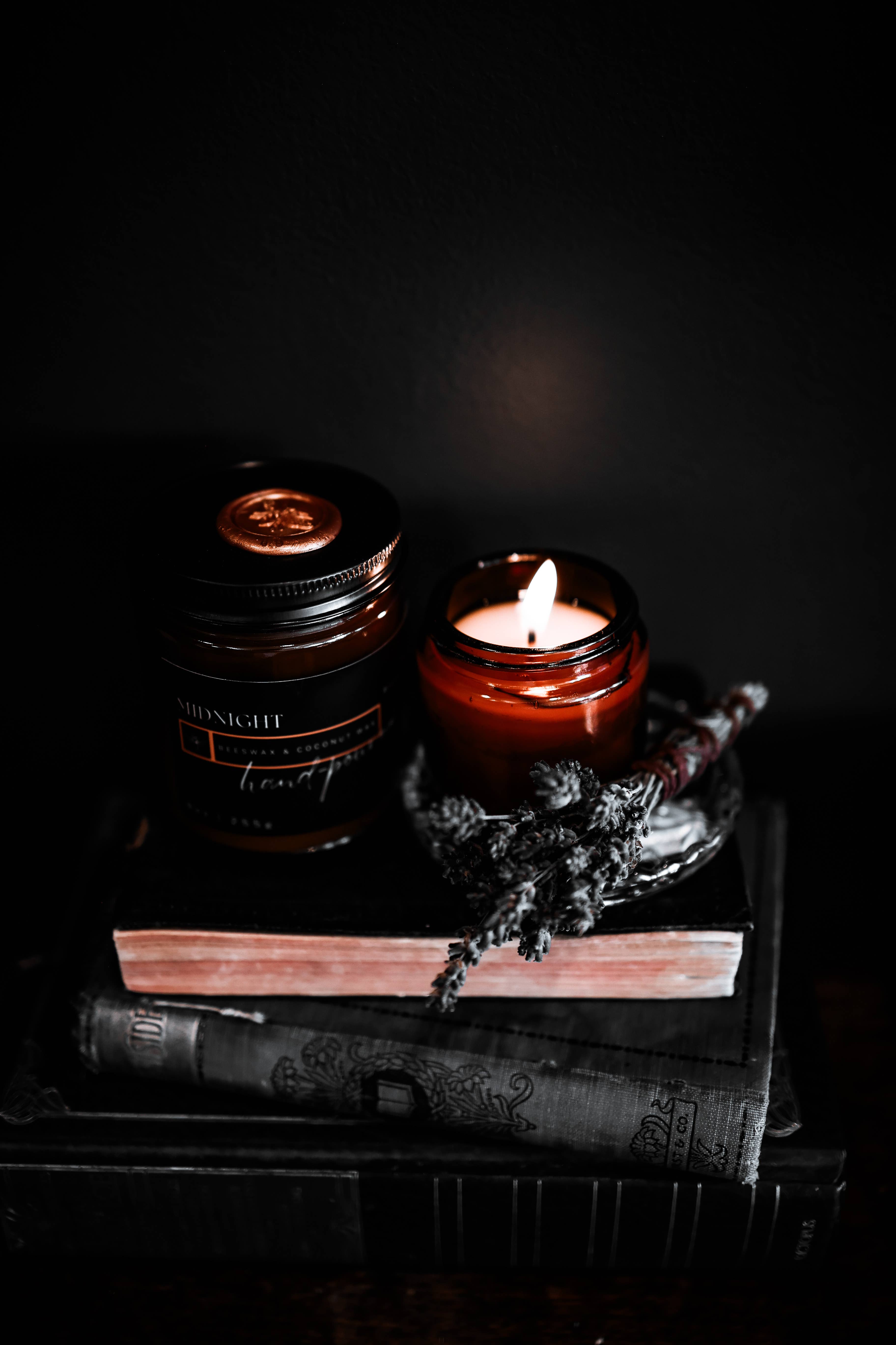 Copper & Wax Co. - Wholesale Jar/Filled Candle - Midnight Beeswax & Coconut Wax Jar Candle3