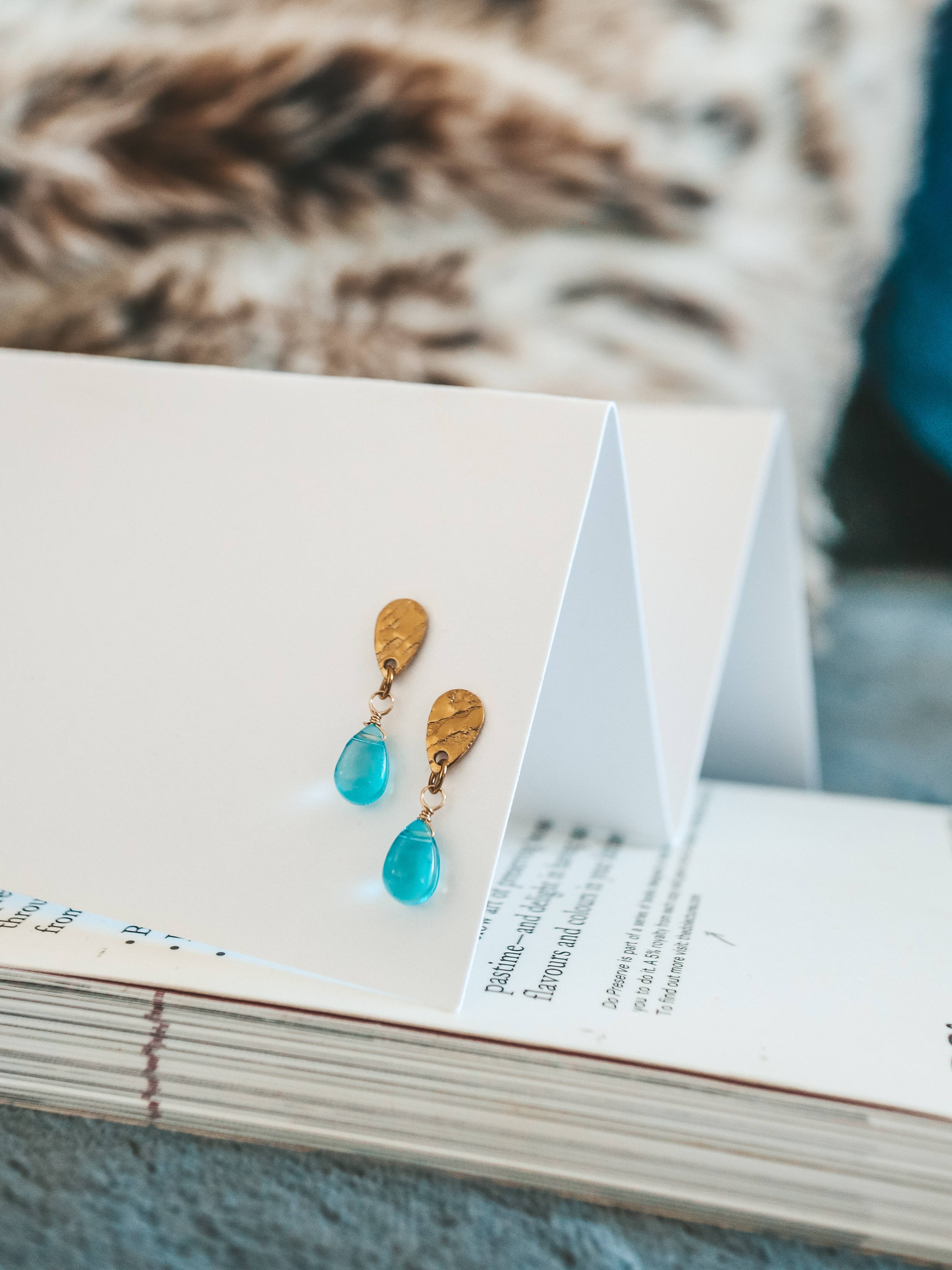 Bali Soul - Wholesale Dangle Earrings - Blue Breeze Glass Teardrop Stud Gold Earrings0