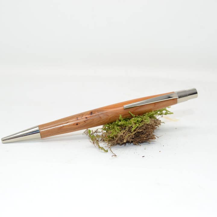 Personlig trækuglepen med klikmekanisme barlindsdrejet for engroshandel hos Huizbirn