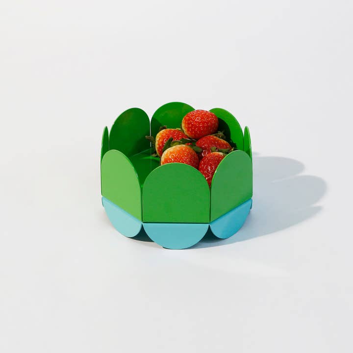 Wave Bowl S – Sculptural Metal Basket for wholesale by ISUWA