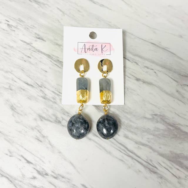 Spectrolite & Gold Foil Wrapped Resin Dangle Earring
for wholesale by Anita K By Blushing Pink