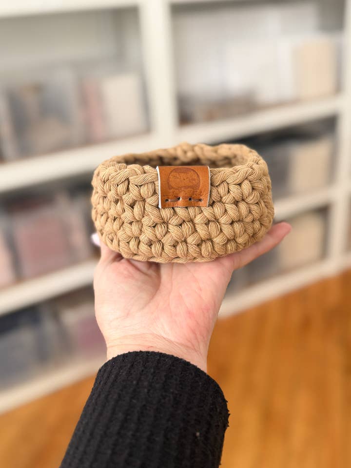 Crochet Bowls w/ Paperclip for wholesale by Christina Loves Planning