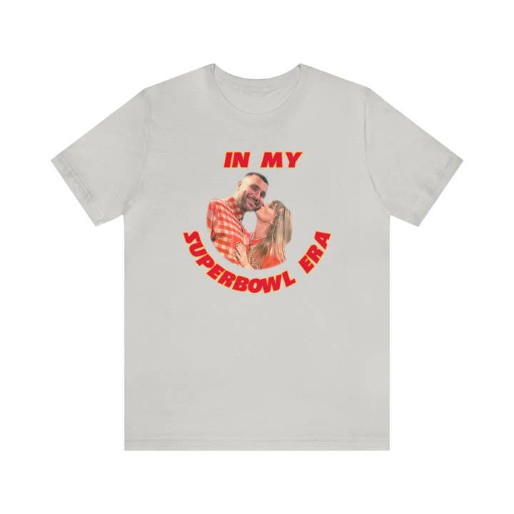 SONDO DESIGN LTD – Großhandel T-Shirt (Grafikdruck) – Damen – In meinem T-Shirt aus der Super Bowl-Ära, Taylor Swift & Travis Kelce T-Shirt