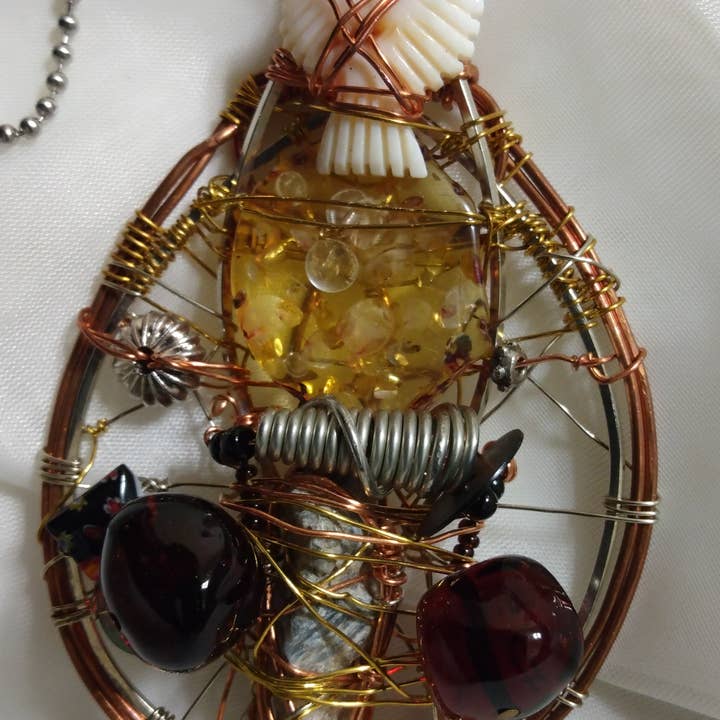 Gesneden Schelp Gemengde Media Draad Wikkel Hanger Ketting voor wholesale door Norahz Boutique