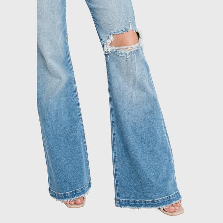 Petra153 - Wholesale Jeans - Women's - (PETITE) PZ289F-MD DISTRESSED SUPER HIGH RISE 70'S FLARE