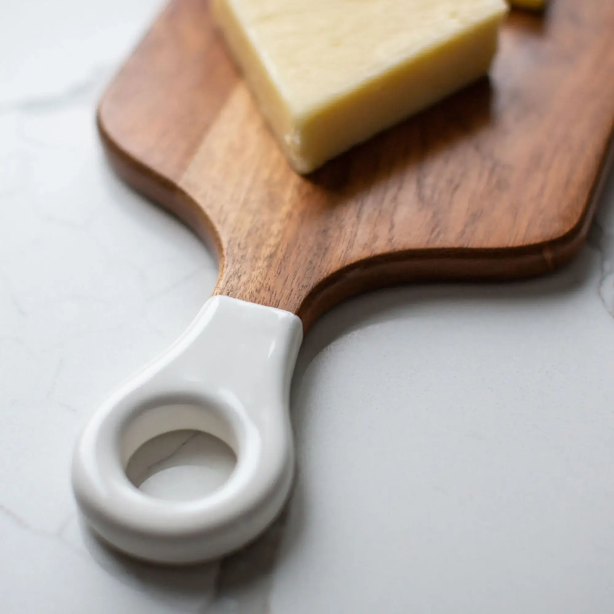 Jeanne Fitz - Wholesale Cheese Board - Wood+White Collection Acacia Wood Rectangle Charcuterie2