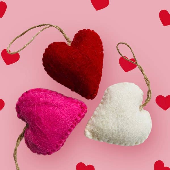 Luna-Leena  - handmade in Nepal - Wholesale Ornament - Heart pendant pink - bag charm - wool felt - handmade4