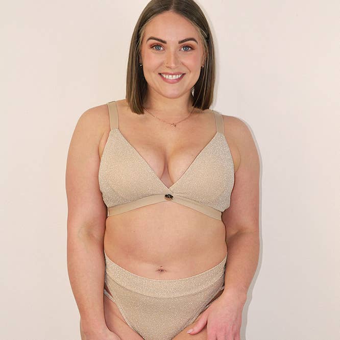 Short in paillettes avorio per la vendita all'ingrosso da parte di Rarr Designs