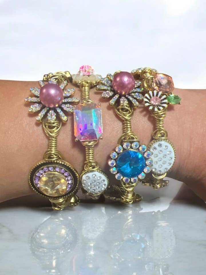 Glamour Girl Gouden Armbanden voor wholesale door Rasbeauty_Collection