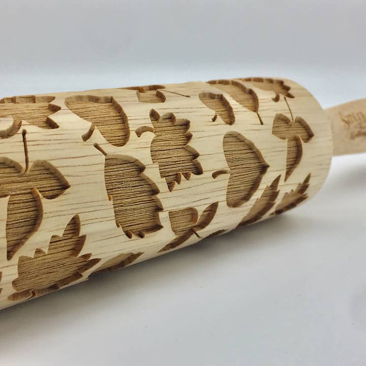 Fall Leaves Embossed Rolling Pin – Pottery & Baking for wholesale by Sweet Rolling Pins