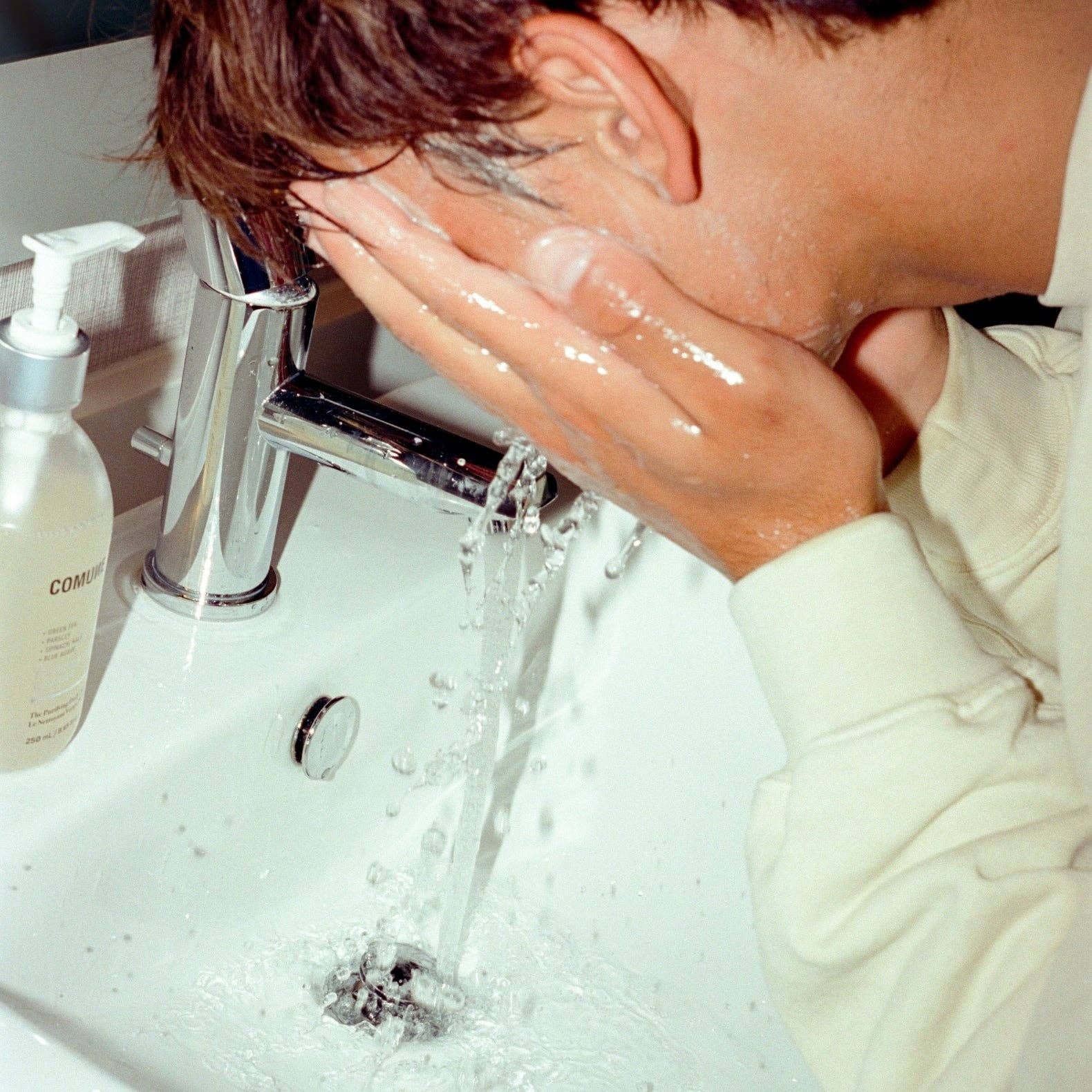 COMUNE - Wholesale Facial Cleanser - Essentials Face Cleanser10