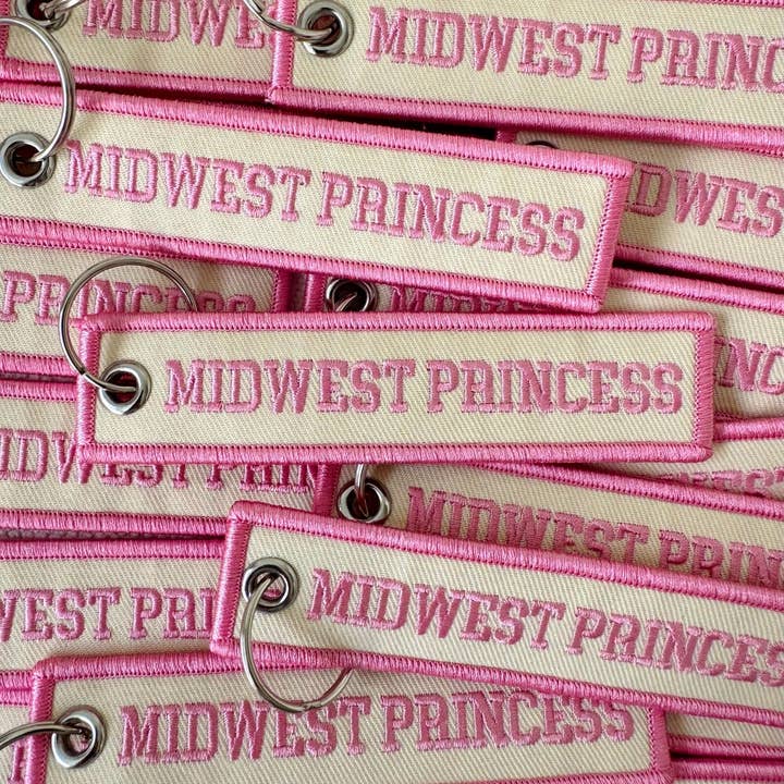 Midwest Prinsesse Broderet Nøglering - Pink & Elfenben for engroshandel hos Unexpected Flair