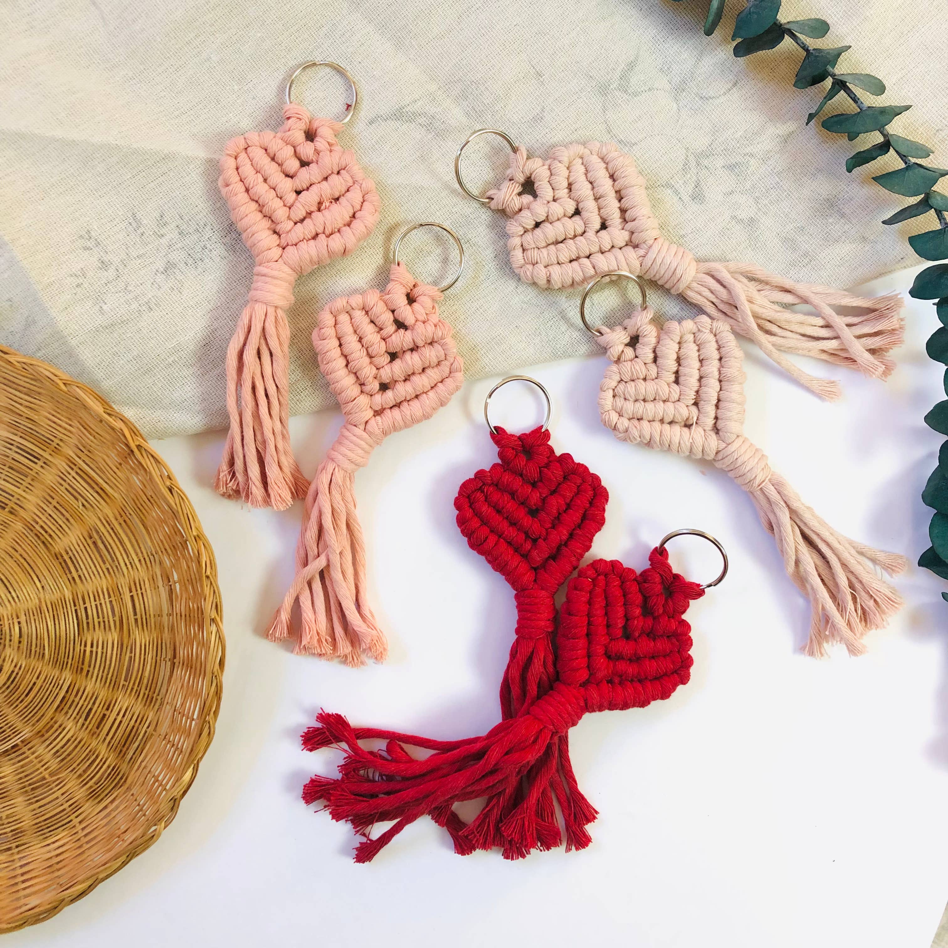 Make My Day Design - Wholesale Keychain - Women's - Valentine Macrame Heart  Keychains2