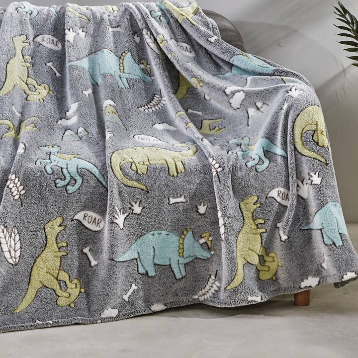 Infinite Basics - Wholesale Throw Blanket - Christmas Blanket Cozy Festive Holiday Throw Blanket 50" x 60"44