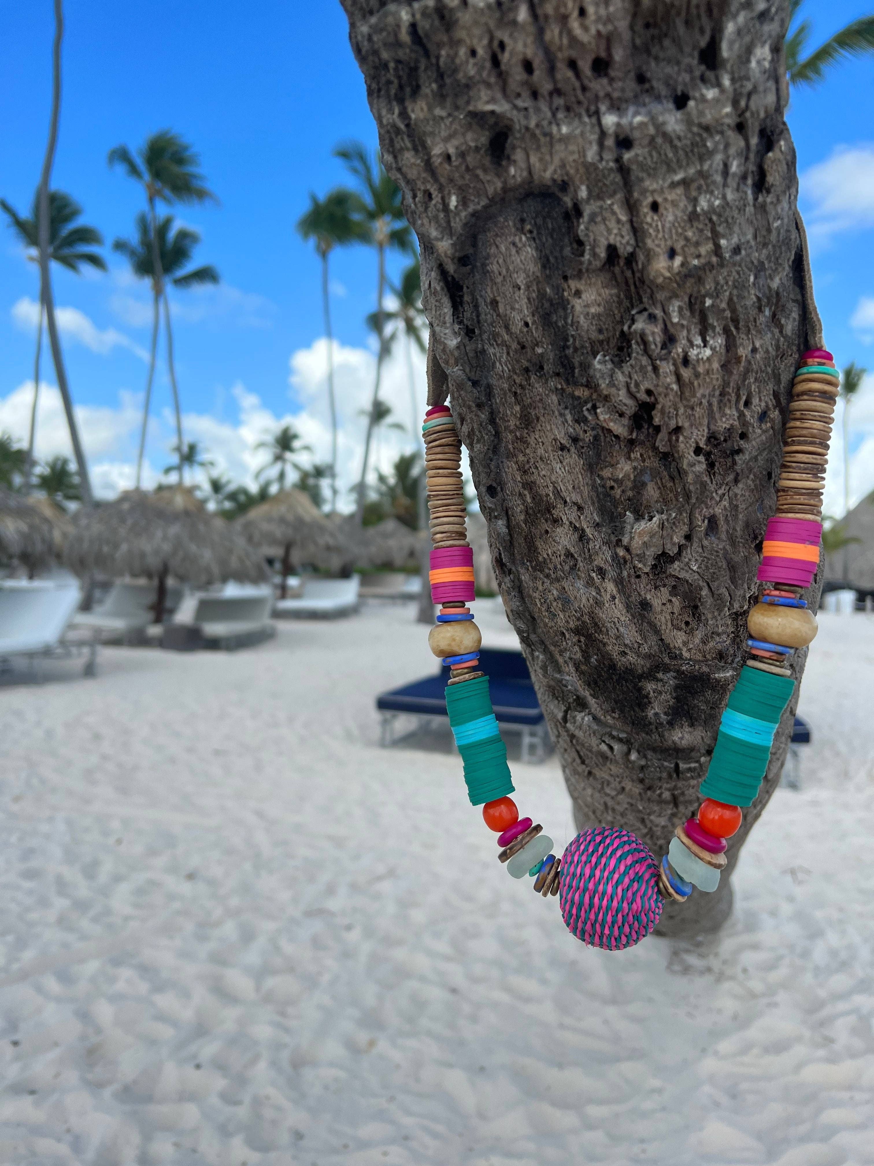 Twine & Twig - Wholesale Beaded/Pearl Necklace - Stacked Classic Necklace | Tropic2