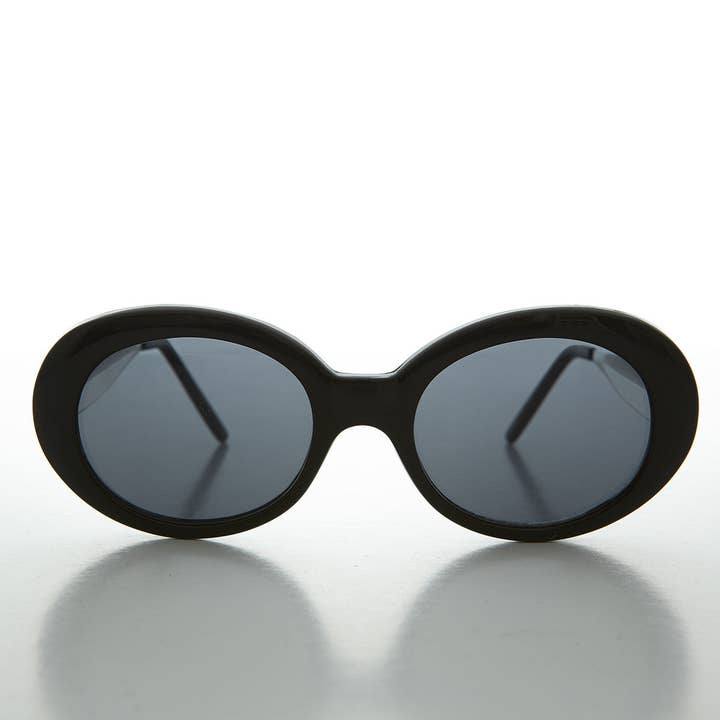 Lunettes de soleil vintage Mod Oval Cat Eye - Silva pour la vente par SUNGLASS MUSEUM