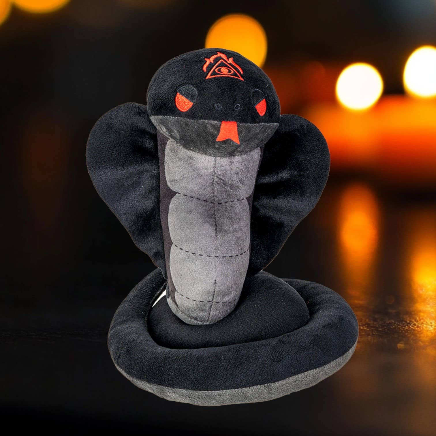 Hellion Plüsch-Kobra für den Großhandel von Pacific Trading