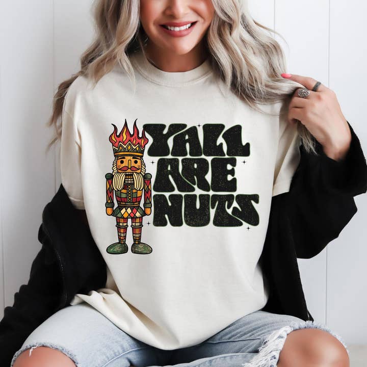 T-shirt Nutcracker Comfort Colors, Sweatshirt Vous êtes fous pour la vente par ClevorFit