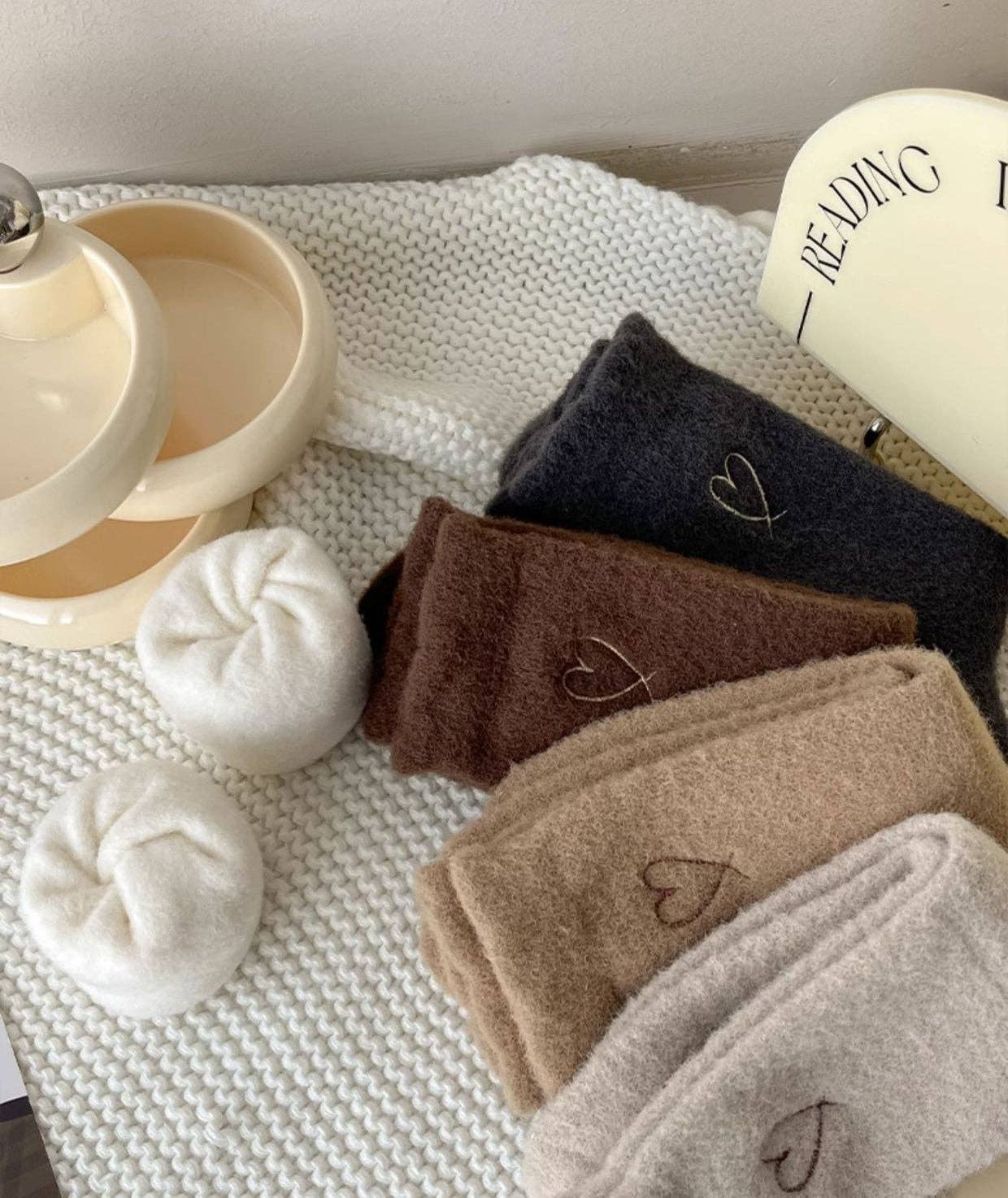 Gohobi （We cover U.S. import duties） - Wholesale Socks - Women's - Gohobi Warm Velvet Heart Socks14