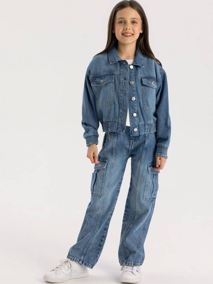 Meisjes denim bomberjack cropped marineblauw 2-14 jaar voor wholesale door Minoti sp. z o.o.