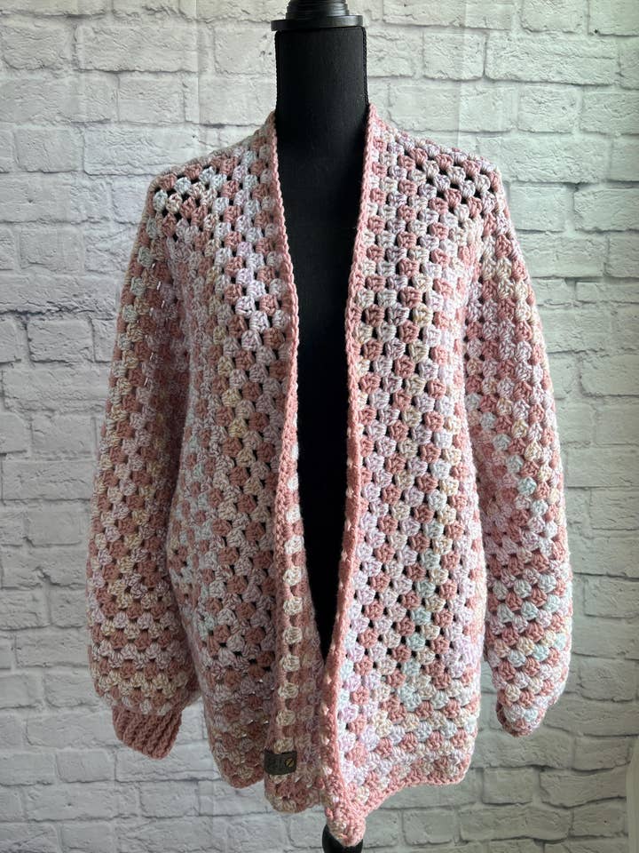 Cárdigan de punto hexagonal de crochet rosa rosado para mujer para venta al por mayor de Willow And The Wolf Co