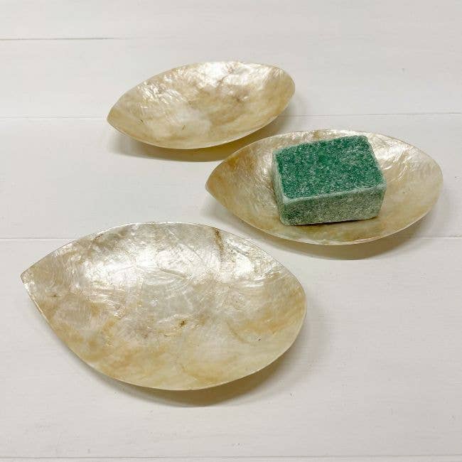 ByBazz – wholesale Decorative plate/dish/bowl – Schaaltje Schelp Capiz XS Goud18