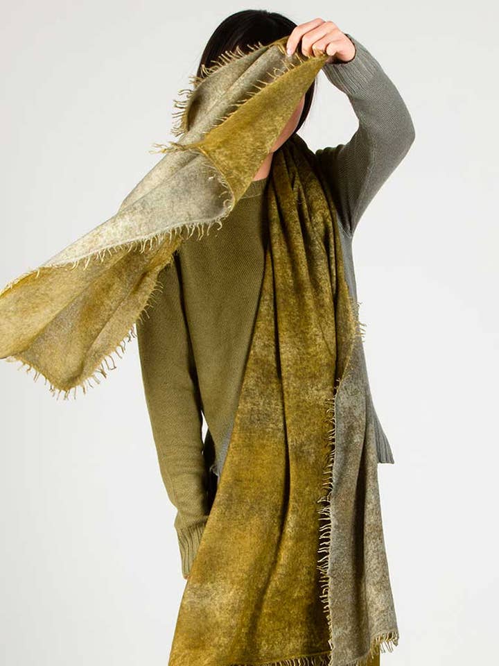 Cashmere shawl for wholesale by Alessandro Aste