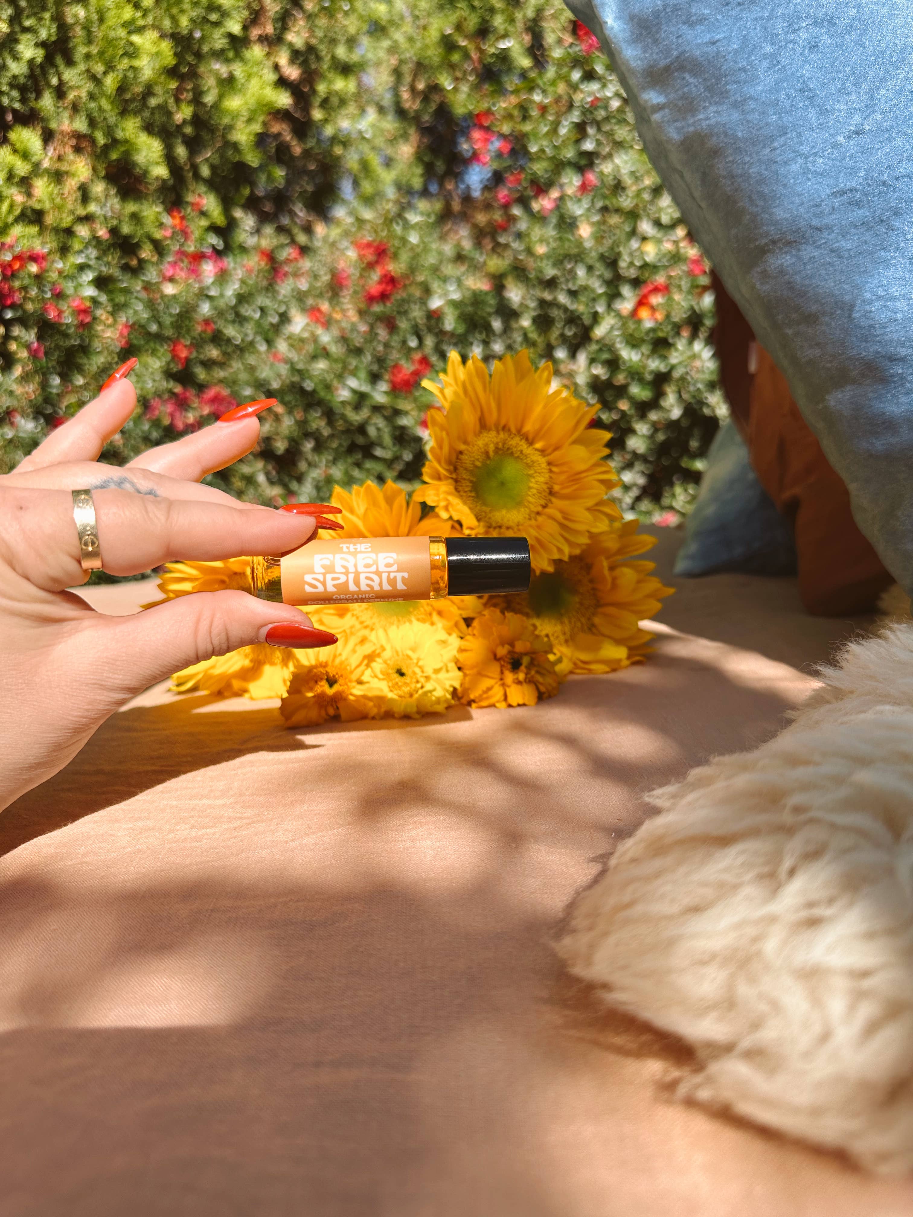 Ebb & Flow - Wholesale Essential Oil - The Free Spirit - Organic Rollerball Fragrance 4