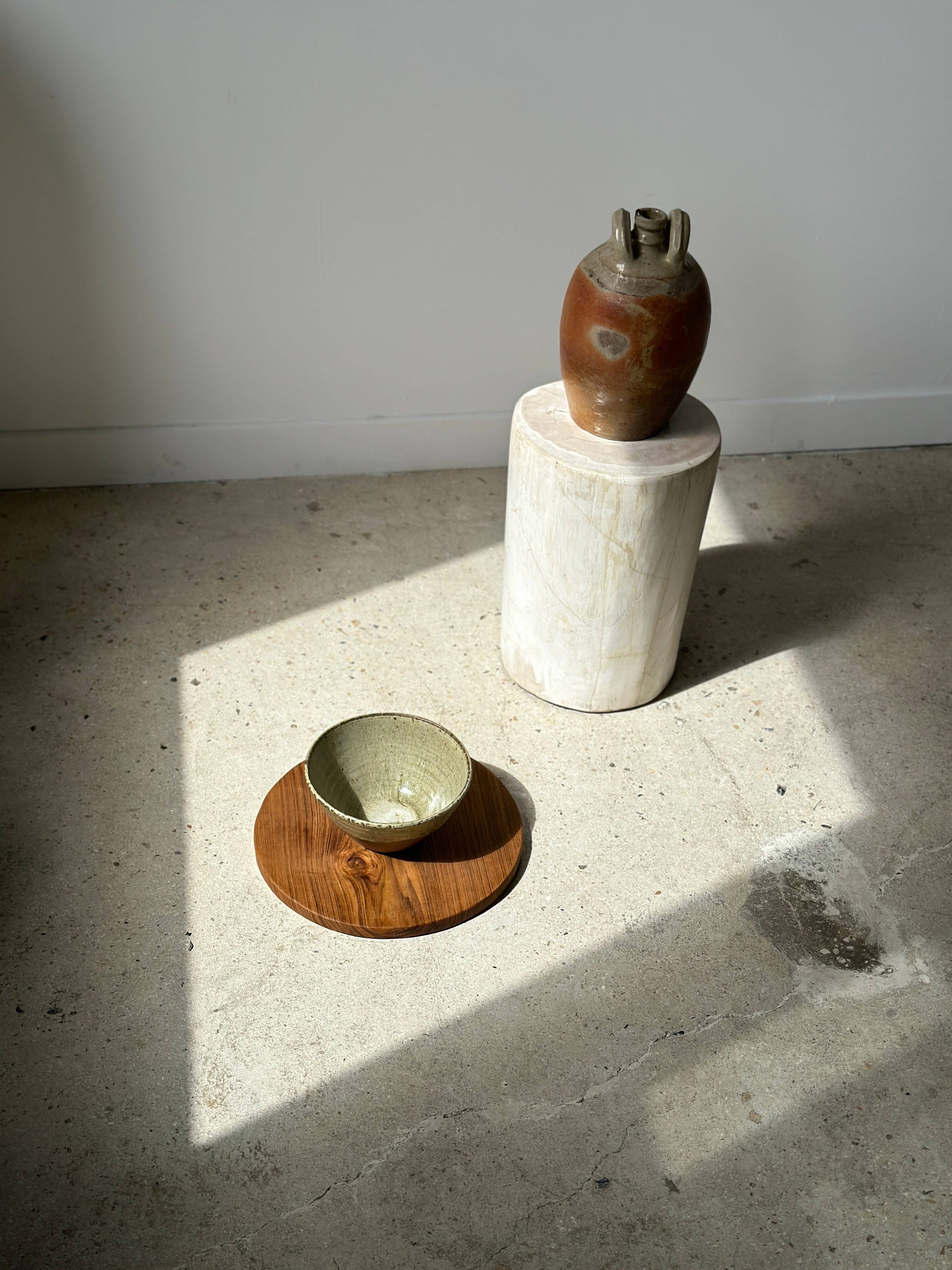 Office Objets – wholesale Skärbräda – Rund skärbräda i urholkad teak D:3067