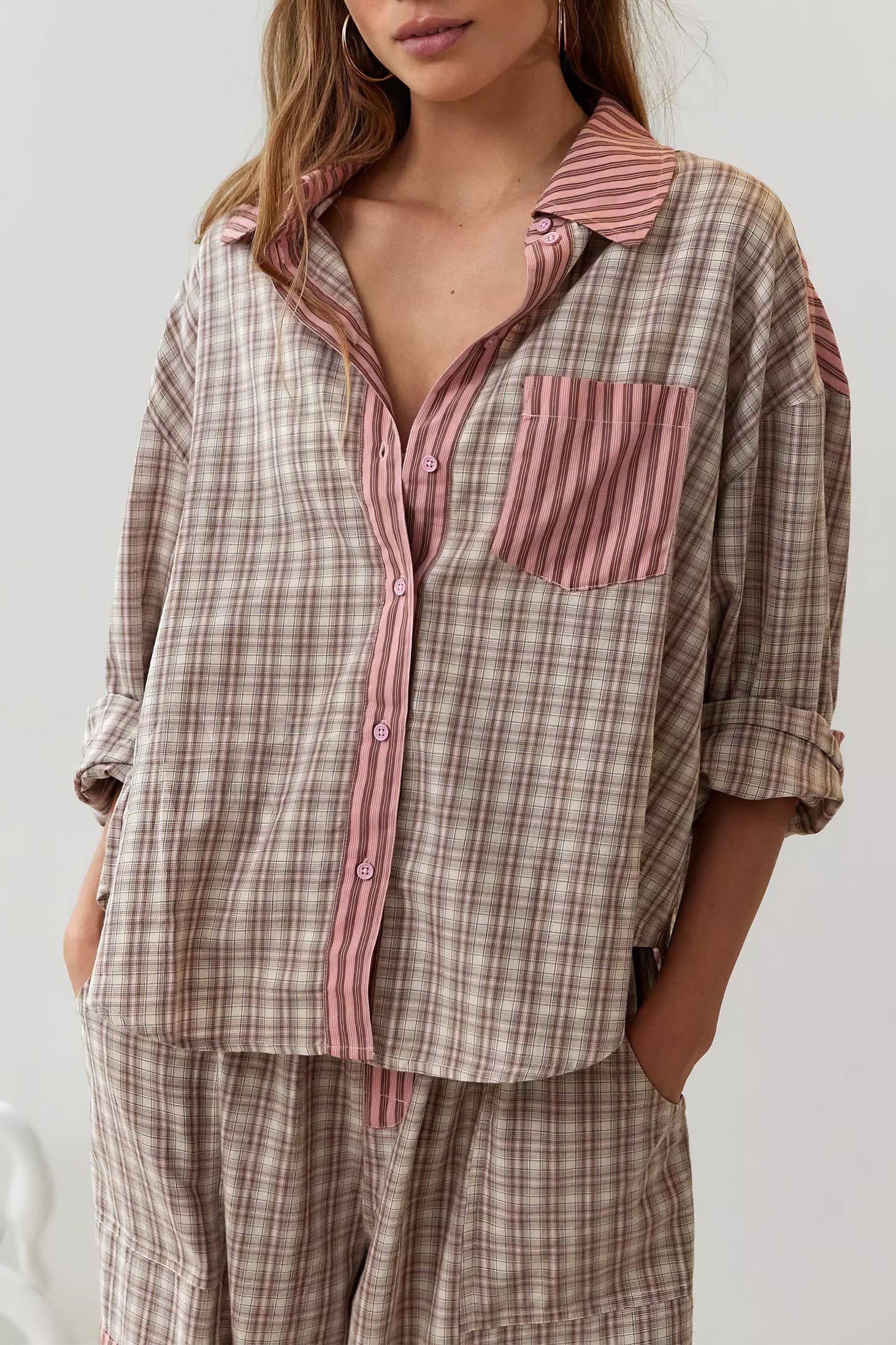 Rosa Clothing - Wholesale Sleepwear Set - Women's - Pink plaid patchwork loose pajama set1