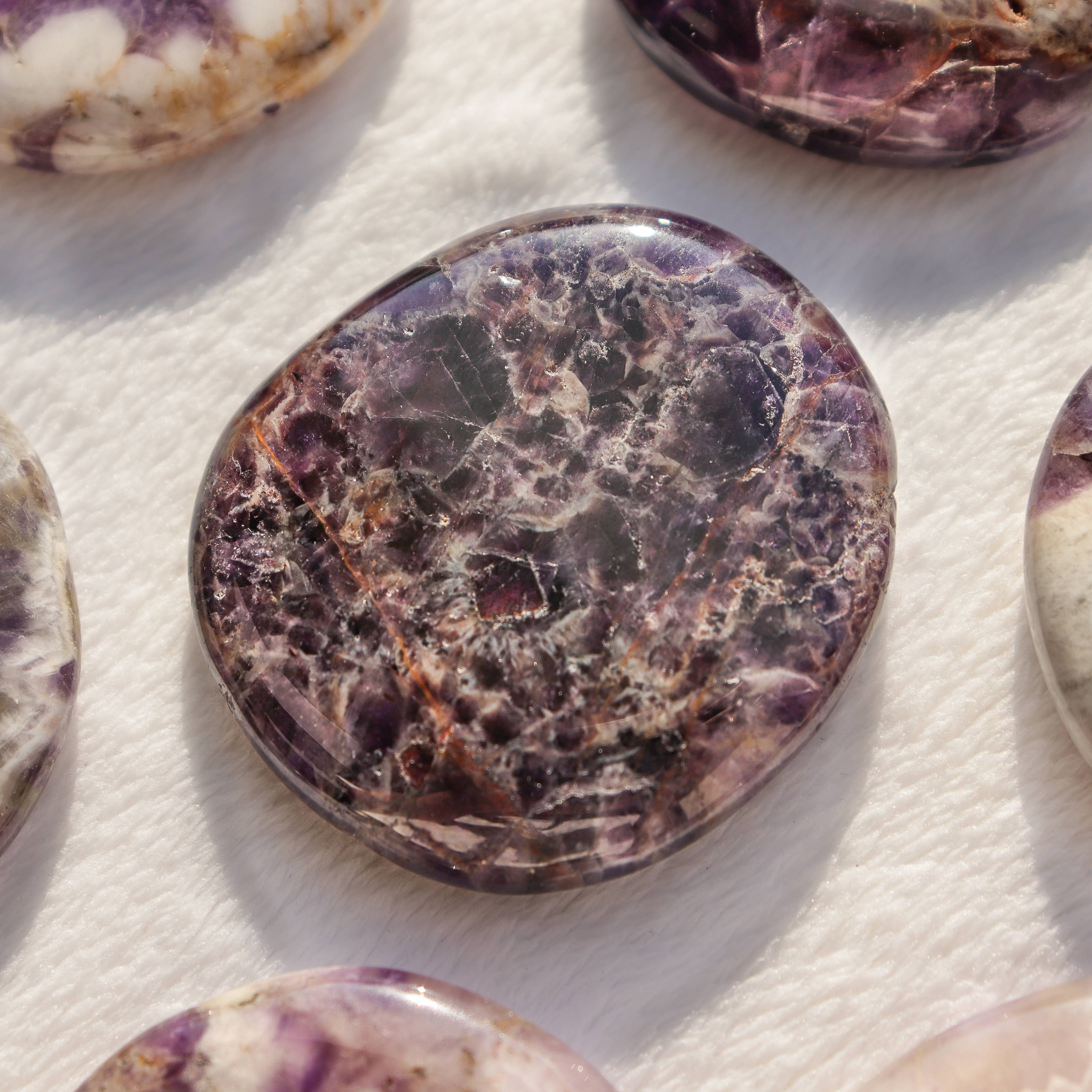 Natures Artifacts Inc - Venta al por mayor Piedras/cristales espirituales - Piedras de palma de cristal amatista6