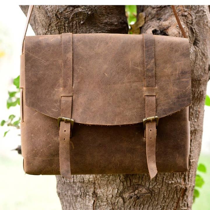 Sac bandoulière en cuir véritable pour homme intemporel pour la vente par MLC