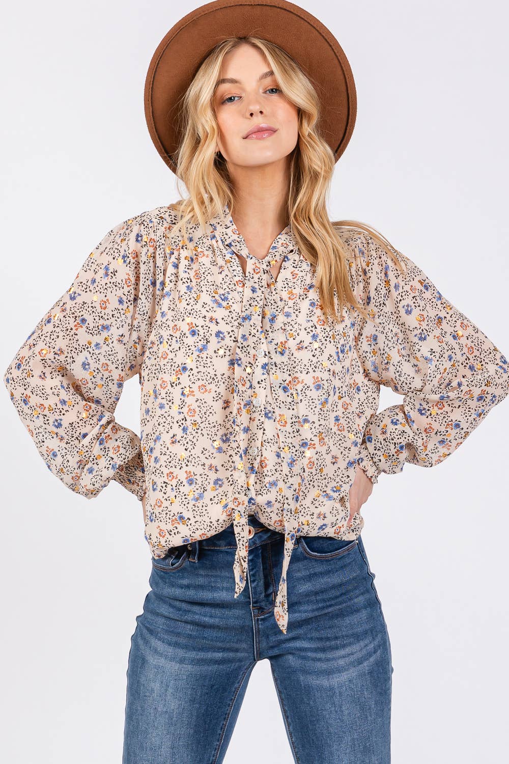 Sage + Fig - Wholesale Blouse - Women's - TIE NECK LONG SLEEVES FLORAL PRINT BLOUSE (ST71038)3